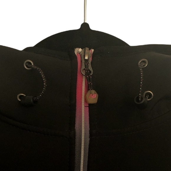 NEW BALANCE Fleece Jacket Women's Size Small Black Pink Ombre Soft Shell  Hood - Picture 14 of 15